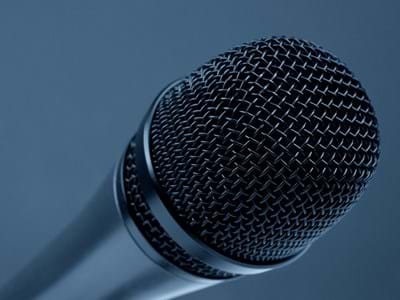 microphone-298587_960_720.jpg